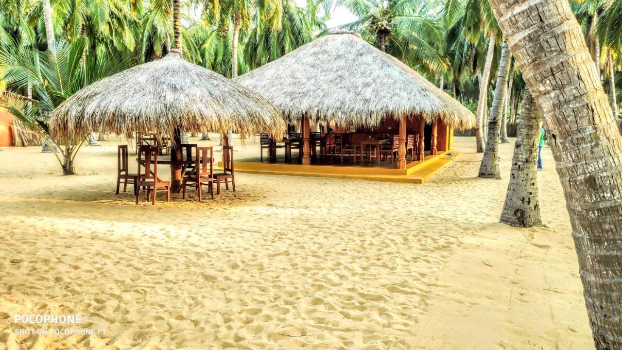 Roshanne Beach Resort Калпітія Екстер'єр фото